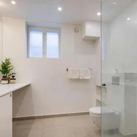 Cozy Private Basement Room With Workplace Copenaghen